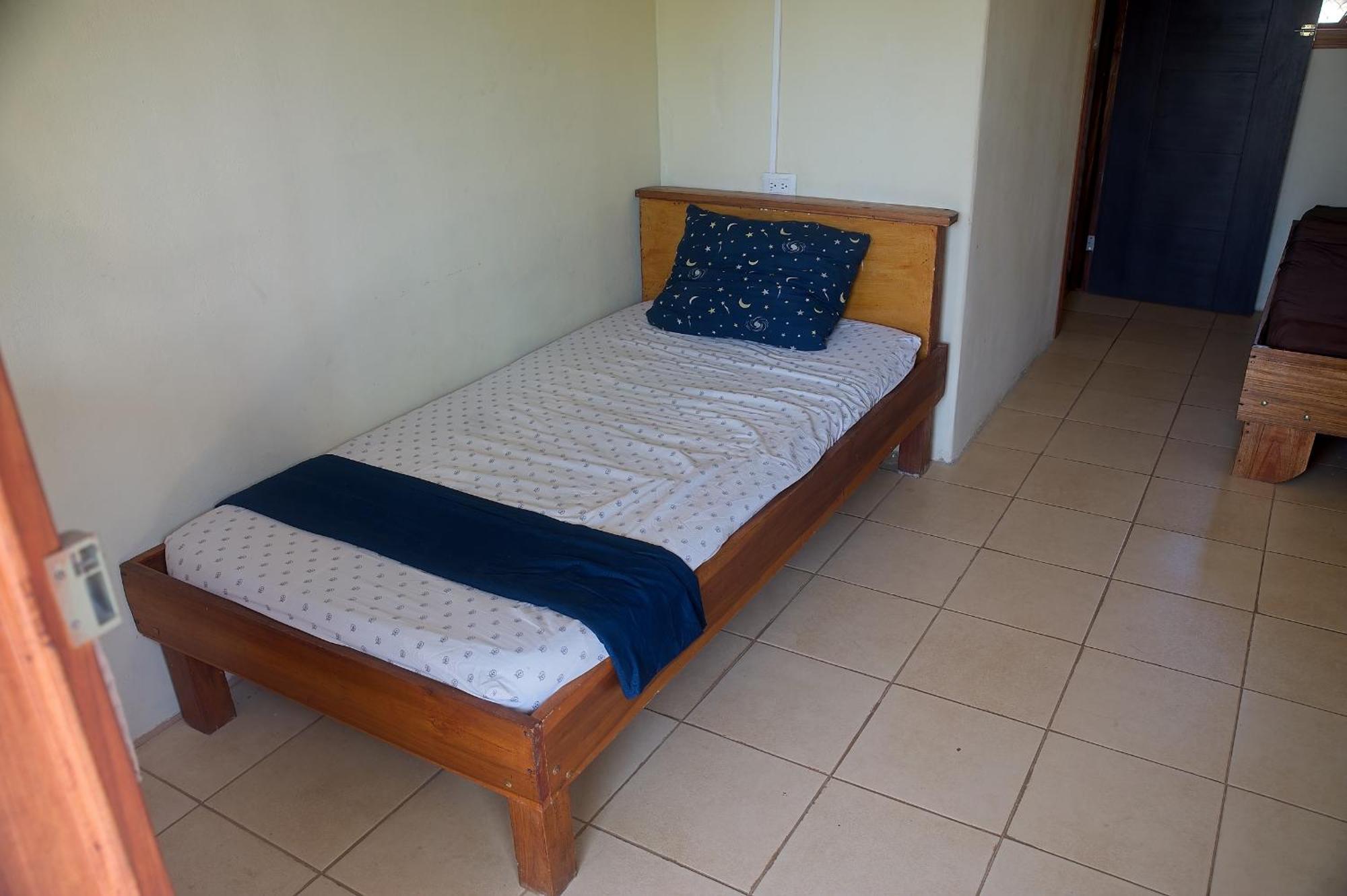 Mar Caribe Pv Hotel Puerto Viejo de Talamanca Bagian luar foto