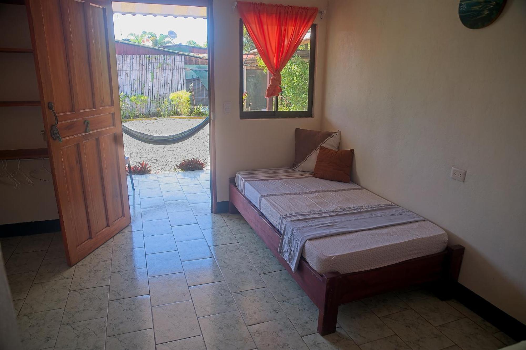 Mar Caribe Pv Hotel Puerto Viejo de Talamanca Bagian luar foto